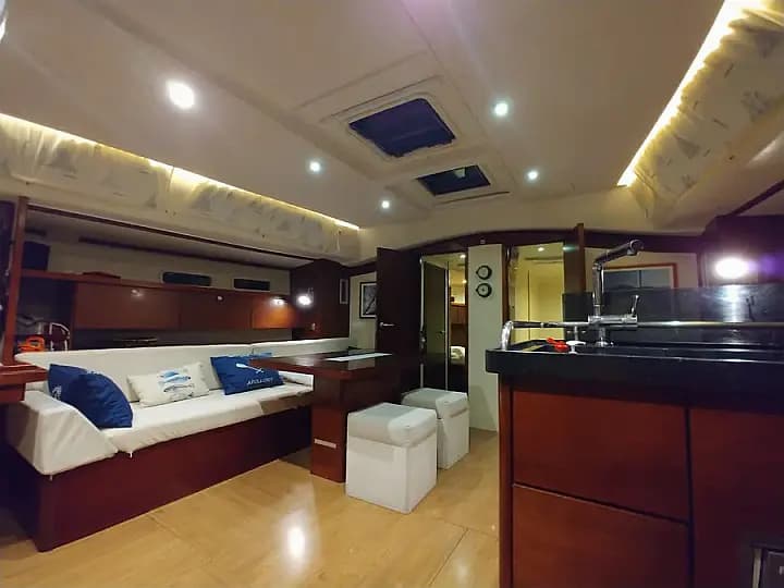 Hanse 540 in Athens / Alimos Marina - Photo 4
