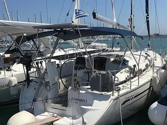 Bavaria 37 in Lefkada / Nikiana Marina - Photo 1