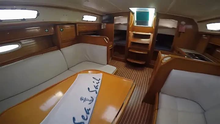 Bavaria 37 in Lefkada / Nikiana Marina - Photo 4