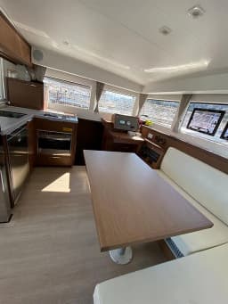 Lagoon 40 in Sicily / Capo d'Orlando Marina thumbnail 16