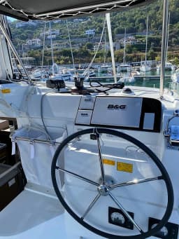 Lagoon 40 in Sicily / Capo d'Orlando Marina thumbnail 5