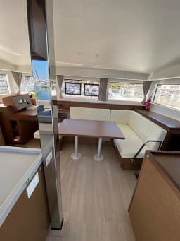 Lagoon 40 in Sicily / Capo d'Orlando Marina thumbnail 9