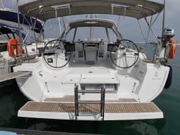 Oceanis 45 in Lefkada / D-Marin Marina Lefkas thumbnail 18