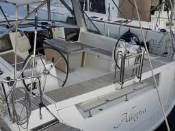 Oceanis 45 in Lefkada / D-Marin Marina Lefkas thumbnail 19