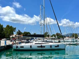 Oceanis 46.1 in Corfu / Gouvia / D-Marin Marina Gouvia thumbnail 8