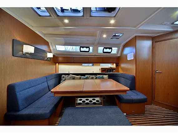 Bavaria Cruiser 46 in Athens / Alimos Marina - Photo 3