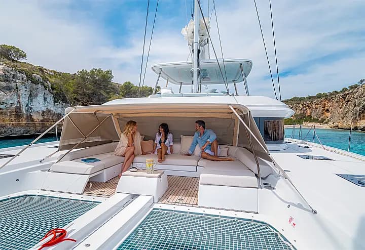 Lagoon 55 in Athens / Alimos Marina - Photo 5