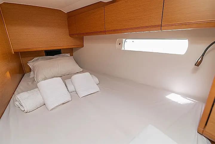 Sun Odyssey 509 in Athens / Alimos Marina - Photo 5