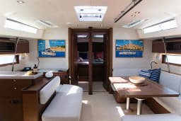Oceanis 51.1 in Primošten / Marina Kremik thumbnail 15