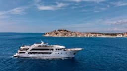 Motoryacht in Split / ACI Marina Split thumbnail 6