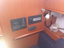 Bavaria Cruiser 37 in Sardinia / Portisco / Cala dei Sardi thumbnail 12