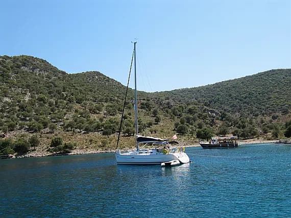Oceanis 323 in Fethiye / Ece Marina - Photo 1
