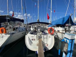 Oceanis 323 in Fethiye / Ece Marina thumbnail 11