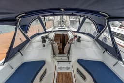 Oceanis 37.1 in Salerno / Marina d'Arechi thumbnail 4