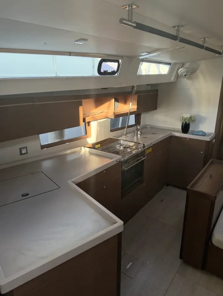 Oceanis 46.1 in Göcek Mucev Marina - Photo 5