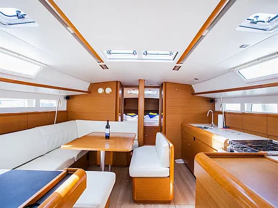 Sun Odyssey 509 in Dubrovnik / ACI Marina Dubrovnik - Photo 4