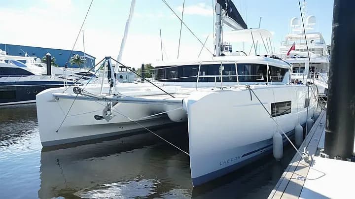Lagoon 46 in Martinique / Le Marin - Photo 4
