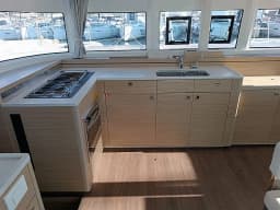 Lagoon 43 in Athens / Alimos Marina thumbnail 12