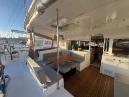 Lagoon 450 Fly in Naples / Darsena Acton thumbnail 10