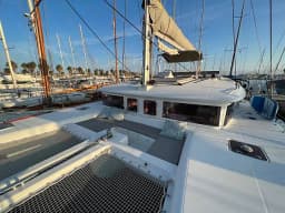 Lagoon 450 Fly in Naples / Darsena Acton thumbnail 13
