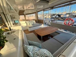 Lagoon 450 Fly in Naples / Darsena Acton thumbnail 15