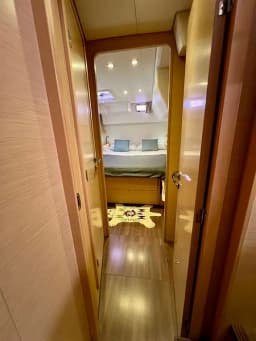Lagoon 450 Fly in Naples / Darsena Acton thumbnail 22