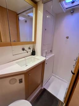 Lagoon 450 Fly in Naples / Darsena Acton thumbnail 27