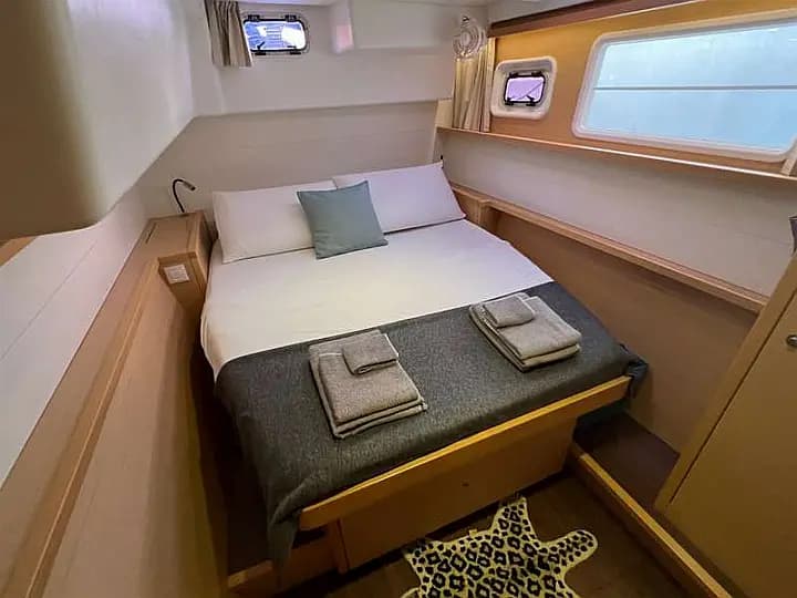 Lagoon 450 Fly in Naples / Darsena Acton - Photo 4