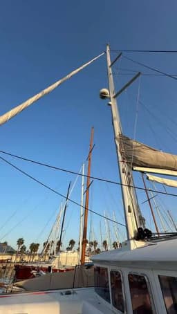 Lagoon 450 Fly in Naples / Darsena Acton thumbnail 8