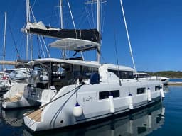 Lagoon 46 in Sardinia / Portisco / Cala dei Sardi thumbnail 7