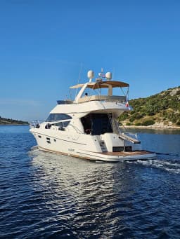 Prestige 50 Fly in Primošten / Marina Kremik thumbnail 6