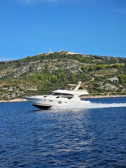 Prestige 50 Fly in Primošten / Marina Kremik thumbnail 4