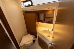 Oceanis 34.1 in Salerno / Marina d'Arechi thumbnail 14