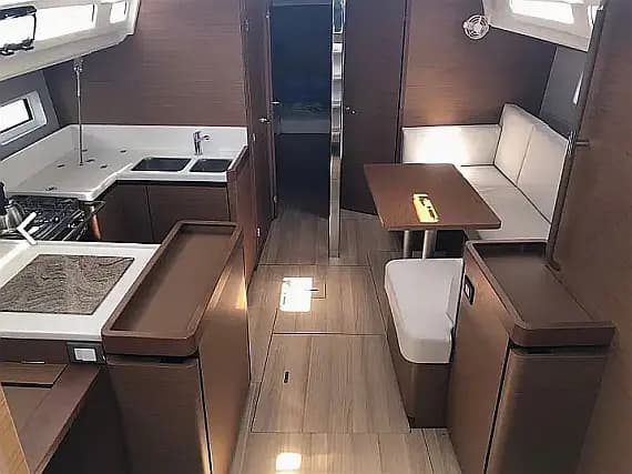 Sun Odyssey 440 in Lefkada / D-Marin Marina Lefkas - Photo 3