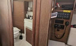 Oceanis 34.1 in Fethiye / Yacht Club Mai thumbnail 10