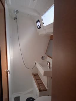 Sun Odyssey 490 in Rhodes New Marina thumbnail 10