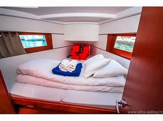 Oceanis 35 in Pomer / ACI Marina Pomer - Photo 3