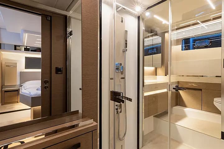Prestige 590 Fly in Split / ACI Marina Split - Photo 4