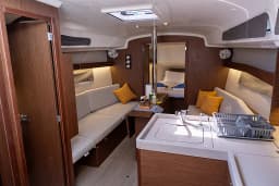 Oceanis 34.1 in Fethiye / Ece Marina thumbnail 10