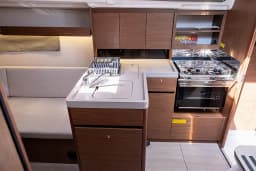 Oceanis 34.1 in Fethiye / Ece Marina thumbnail 11