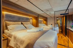 Moon Yacht 65 in Lefkada / Port of Lefkas thumbnail 27