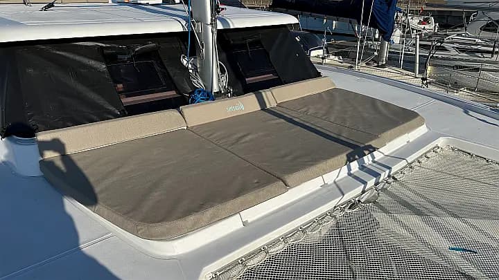 Aventura 37 in València / Real Club Nàutic de València - Photo 5
