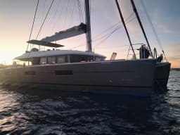 Lagoon 620 in Ibiza / Playa de Talamanca thumbnail 50