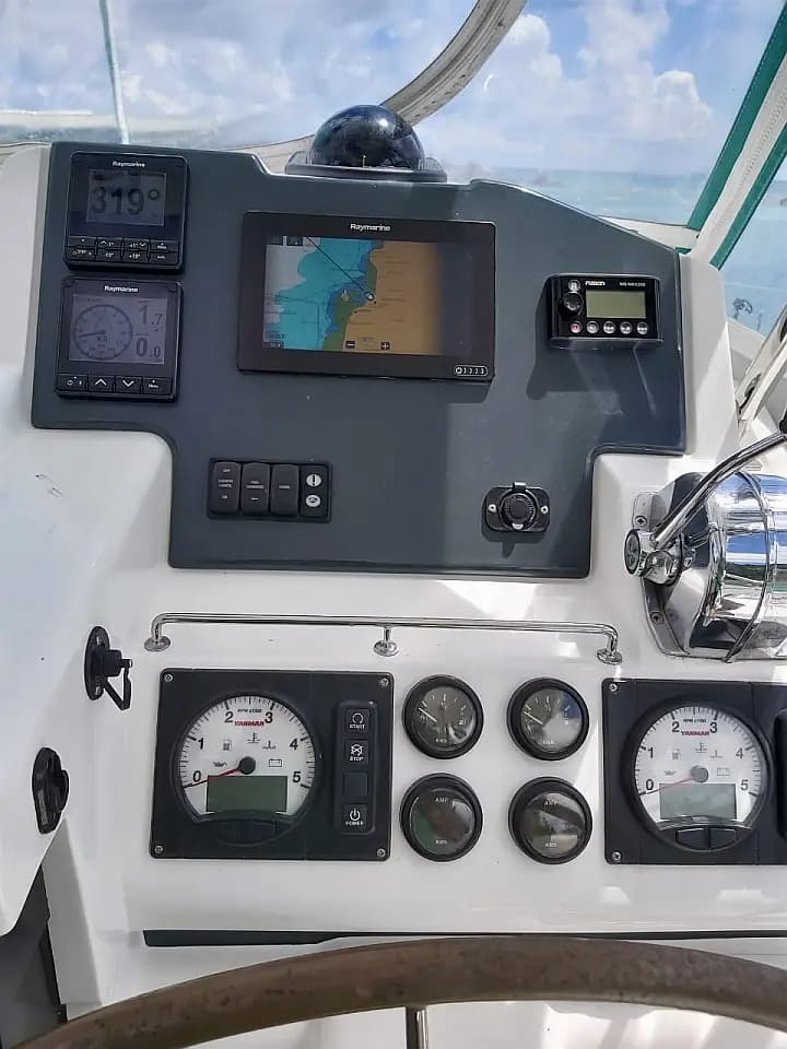 Leopard 45 in Eden Island / Mahe, Victoria / Eden Island Marina - Photo 4