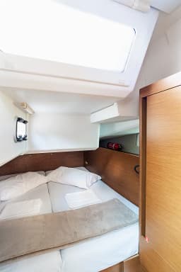 Sun Odyssey 440 in Sicily / Furnari / Marina Portorosa thumbnail 15