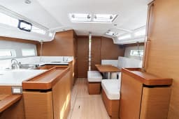 Sun Odyssey 440 in Sicily / Furnari / Marina Portorosa thumbnail 17