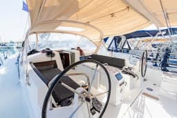 Sun Odyssey 440 in Sicily / Furnari / Marina Portorosa thumbnail 8
