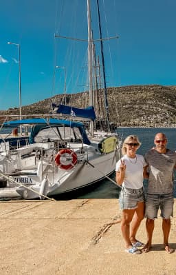 Cyclades 50.5 in Aegina / Port of Aegina thumbnail 12