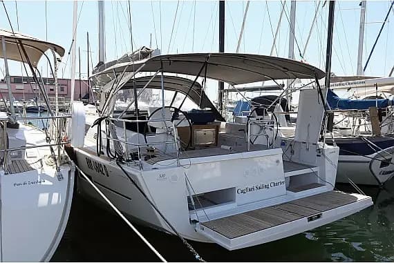 Dufour 520 Grand Large in Sardinia / Cagliari / Marina di Cagliari - Photo 1