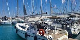 Bavaria Cruiser 41 in Lefkada / D-Marin Marina Lefkas thumbnail 8